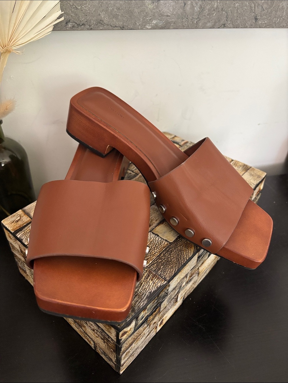 OAK + FORT (6) Square Toe Clog Wooden Mules Low Heel Metal Rivets Sandals Russet - Picture 15 of 16